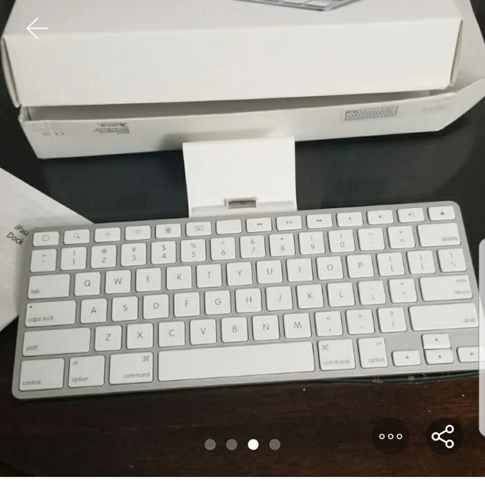 IPad keyboard Dock